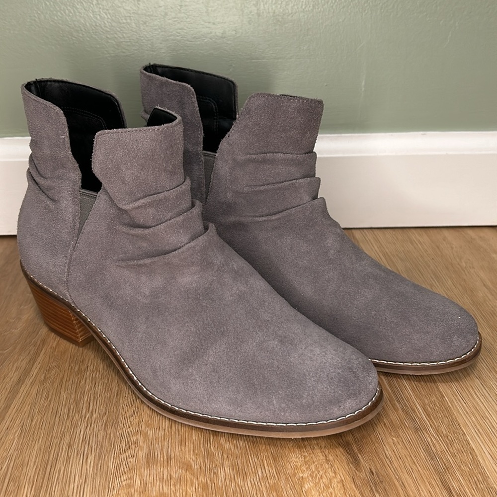 *New* Cole Haan Alayna Gray Slouched Suede Leather Womens Ankle Boots Size 7.5M